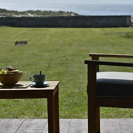 Casa Lobadiz, En Primera Linea De Playa, Doninos